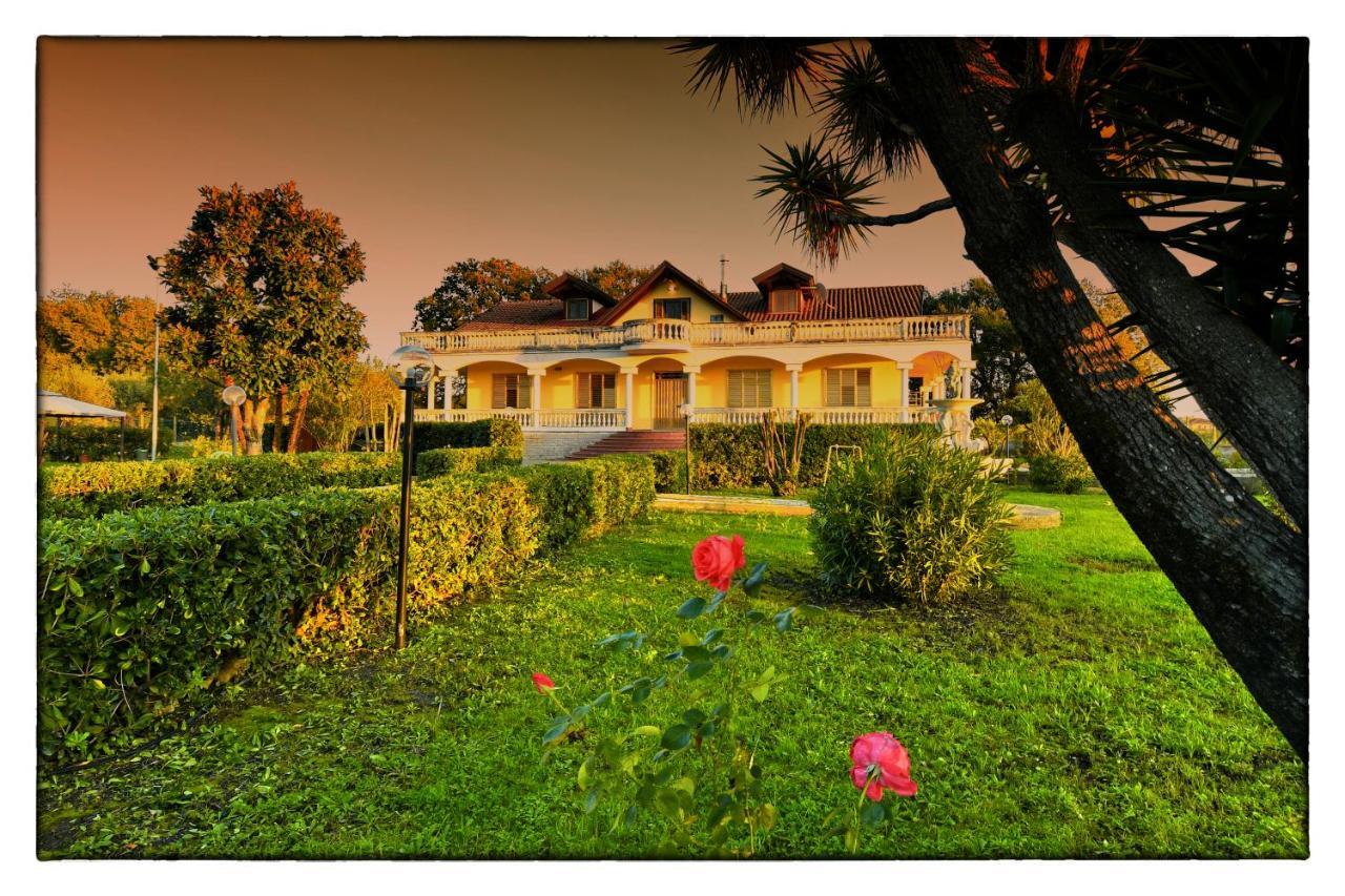 Villa Costiera ซาแลร์โน ภายนอก รูปภาพ